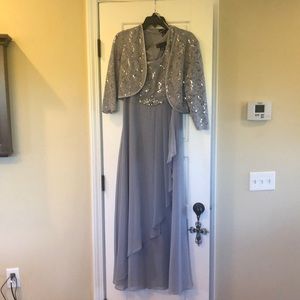 New With Tags formal Jessica Howard size 12 Petite